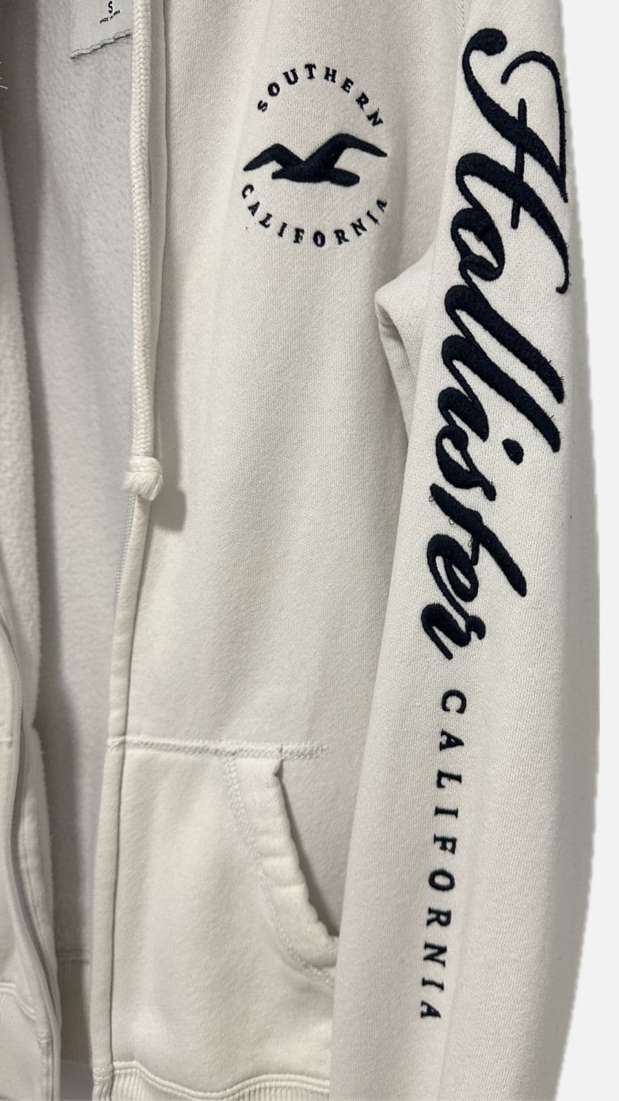Hollister zip-up hoodie - S
