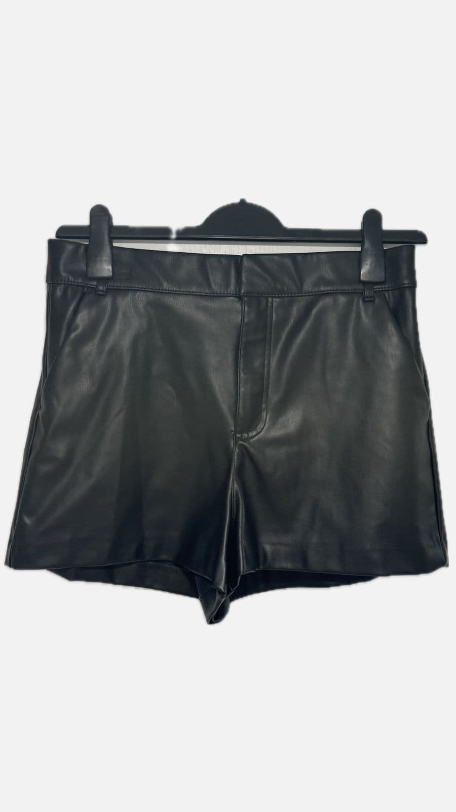 Zara Black Leather-Look Shorts – M