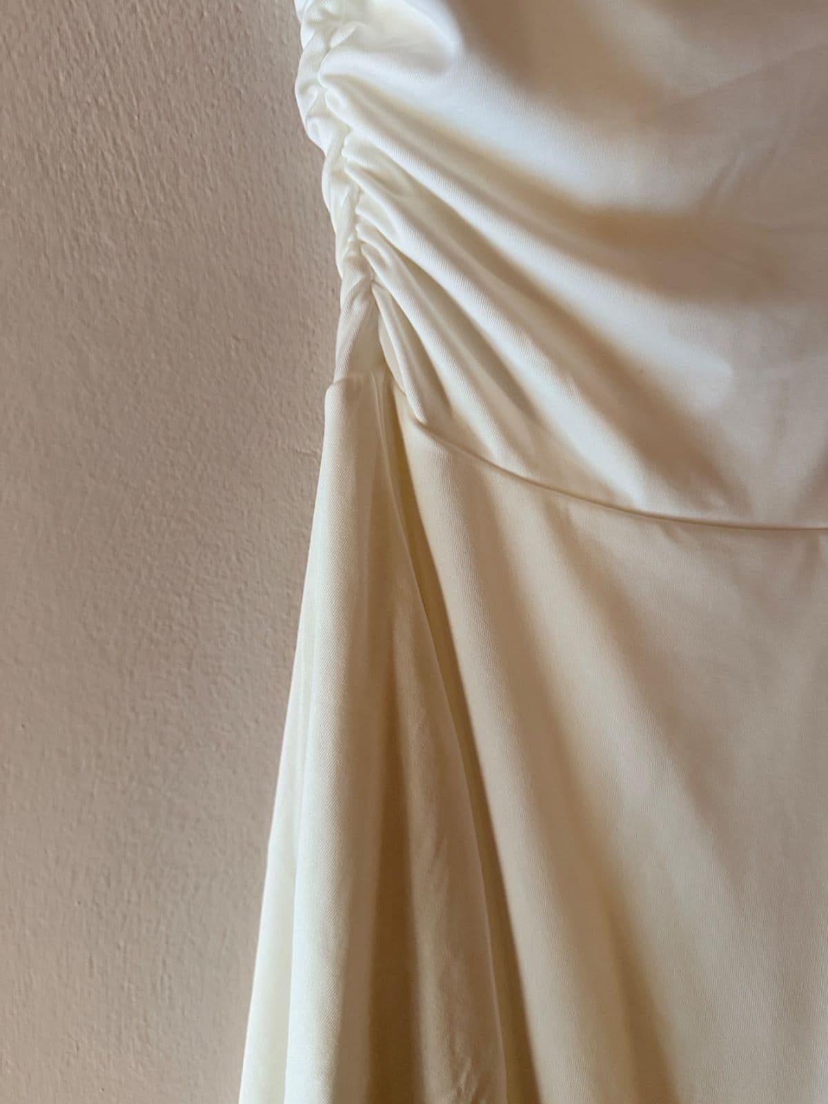 White strapless dress