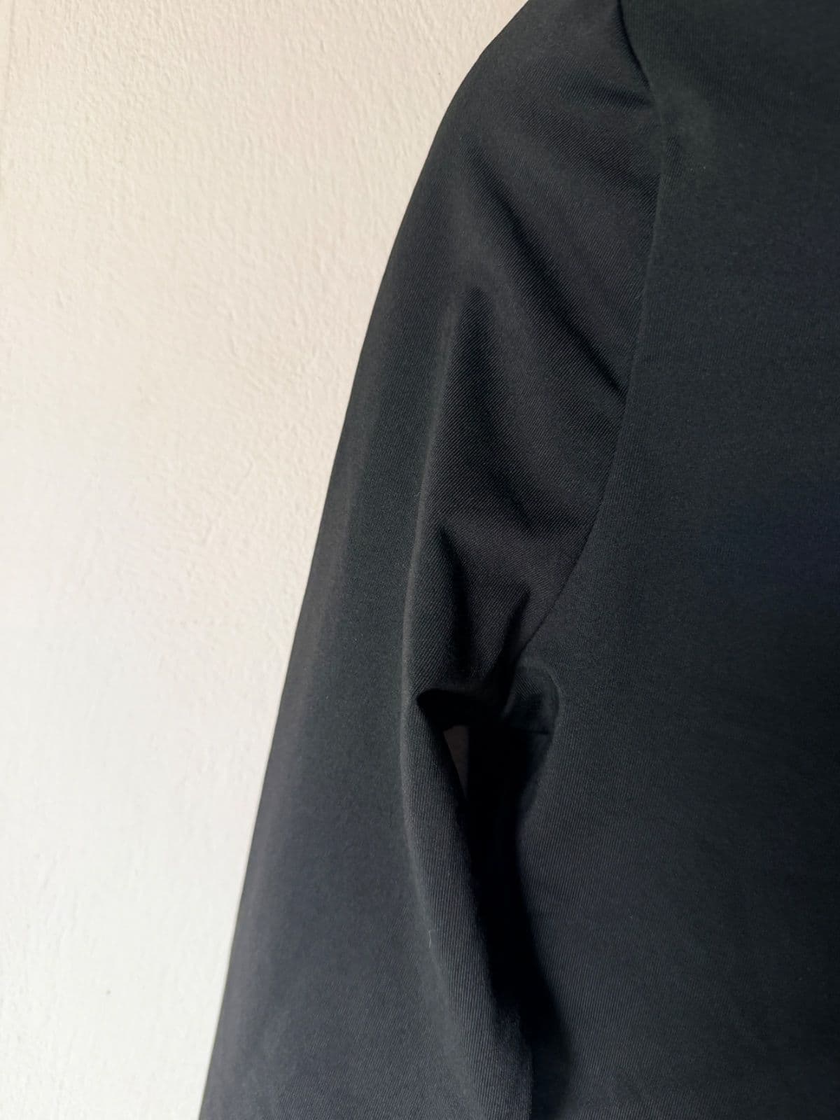 Long sleeve crop top