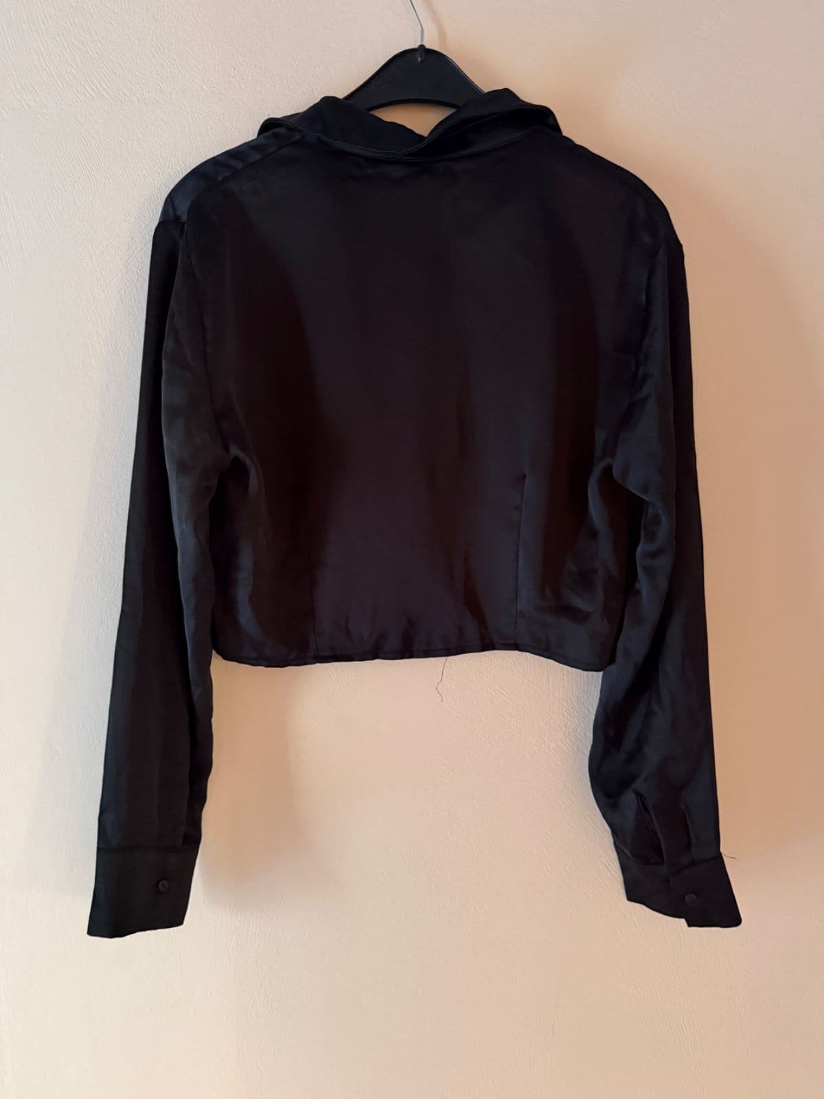 Black shirt