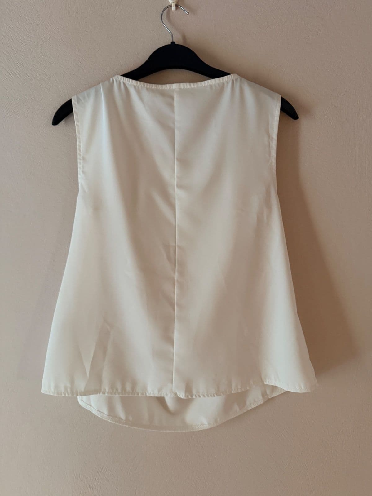 White top