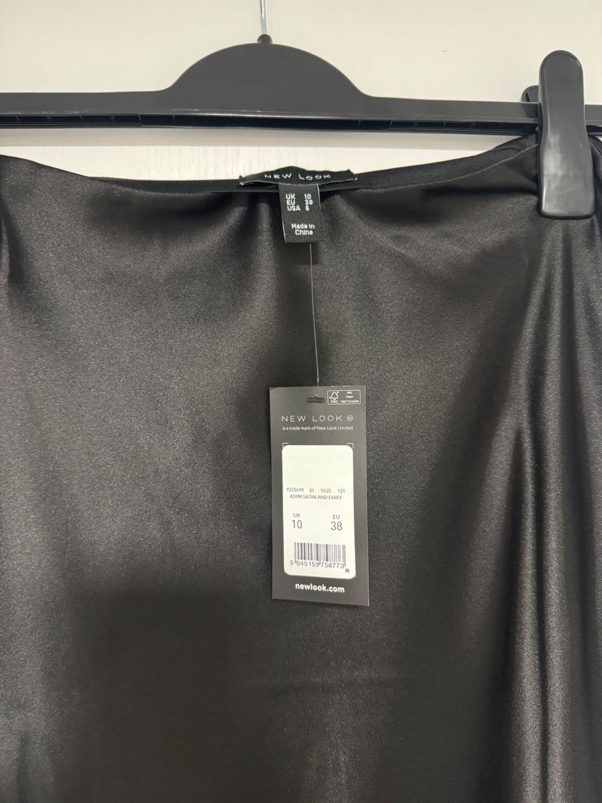New Look Black Satin Asymmetric Skirt – UK 10 / EU 38