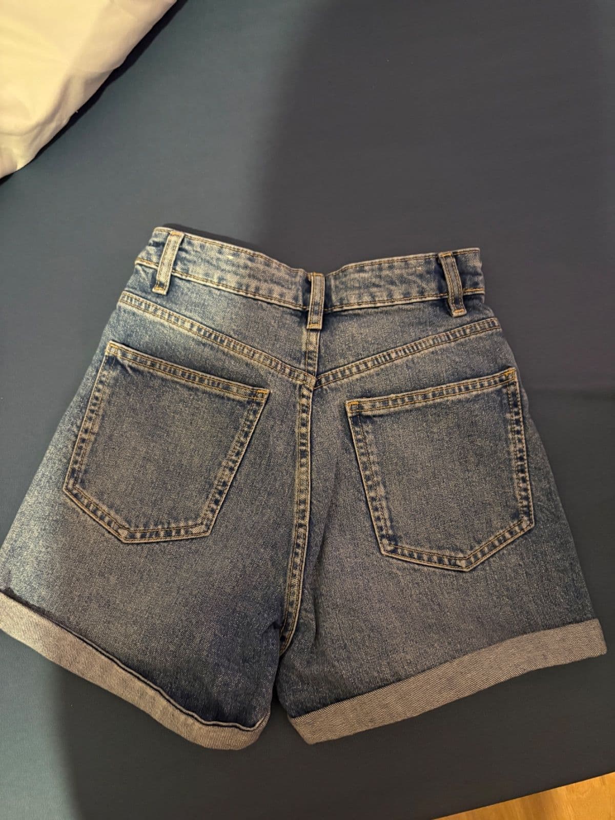 Zara hight waisted jean shorts