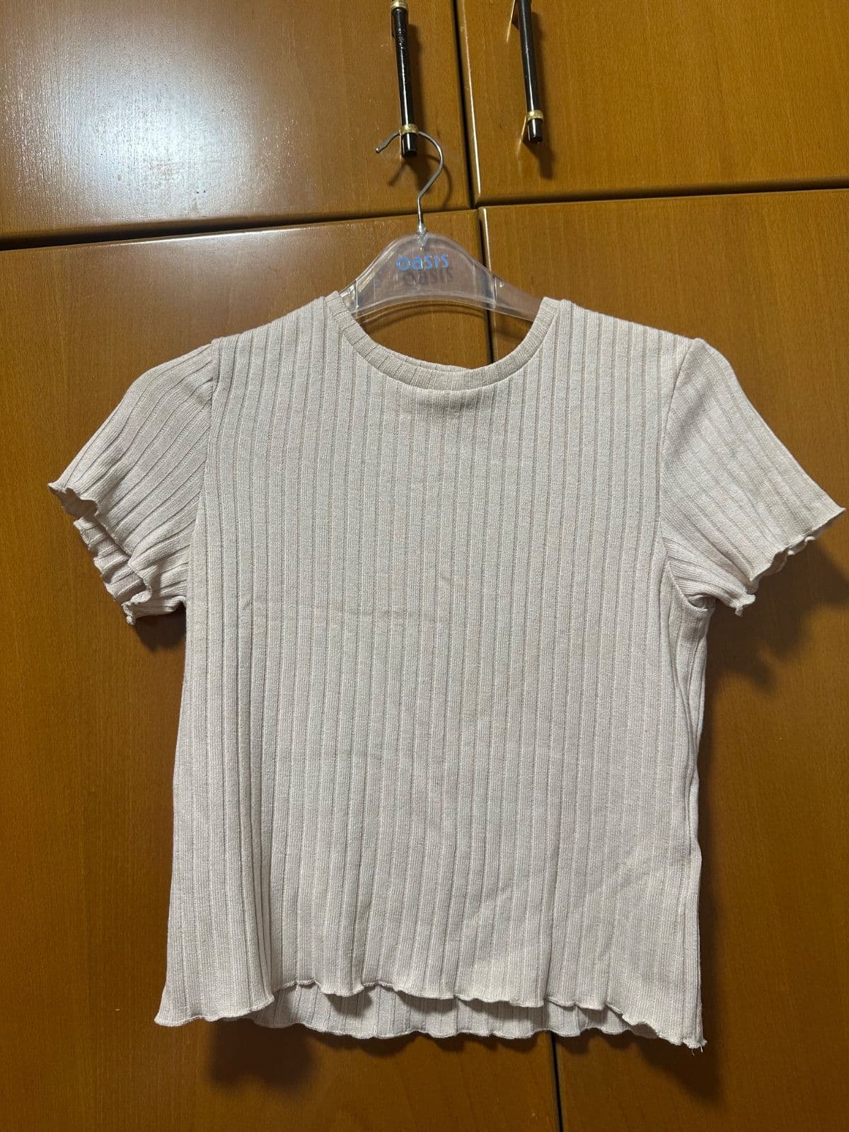 Beige t shirt