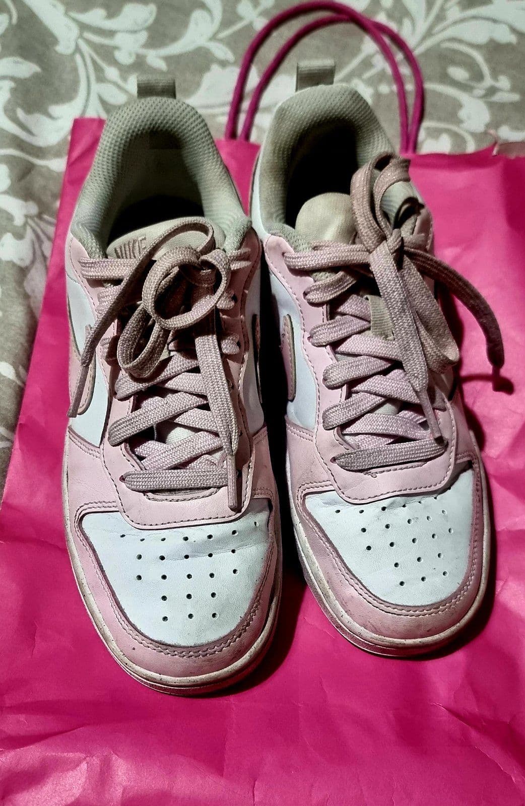 Nike